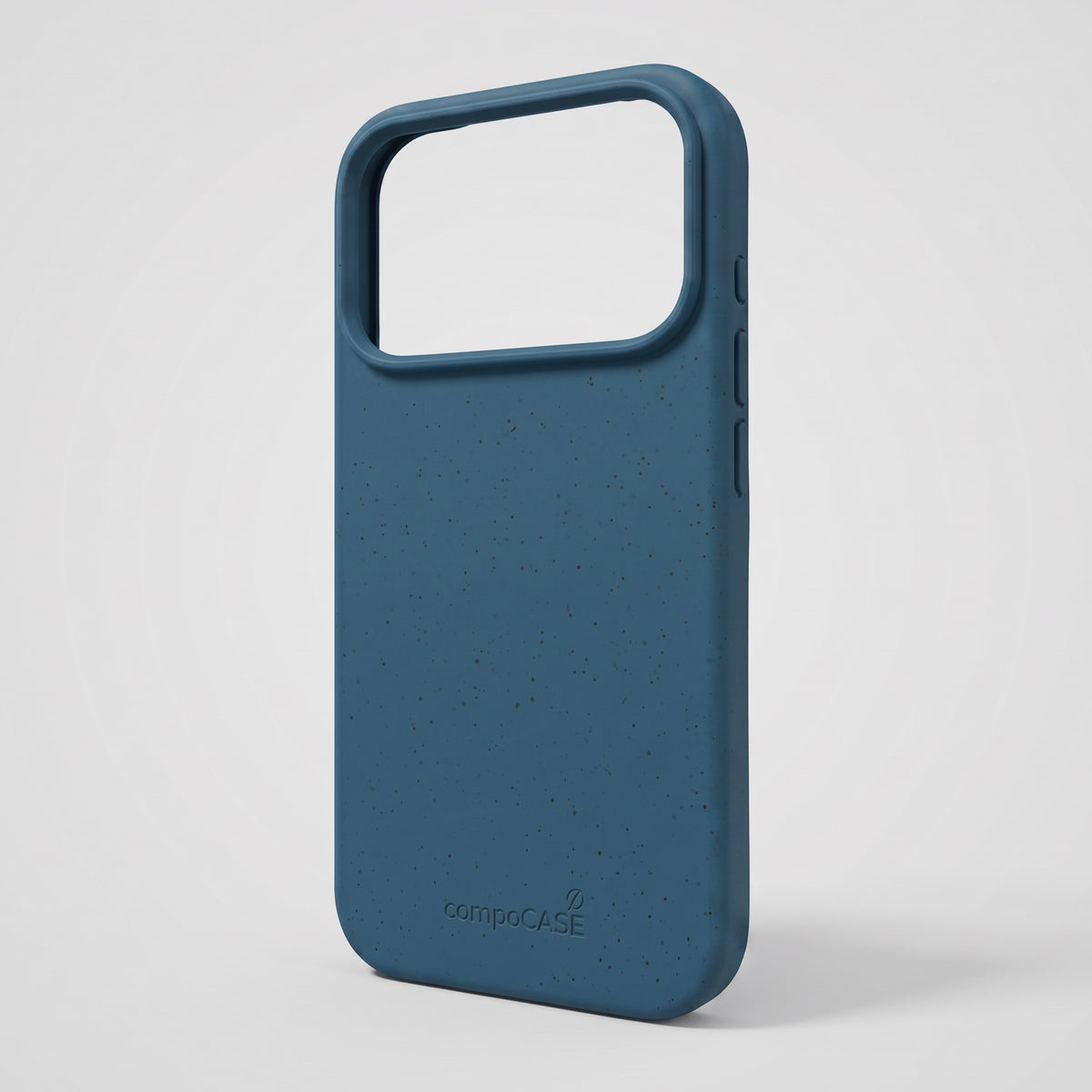 compoCASE Hülle für iPhone 17 Pro Max und 18 Pro Max in Arctic Blue, Seitenansicht von rechts mit erhöhtem Kamerarand